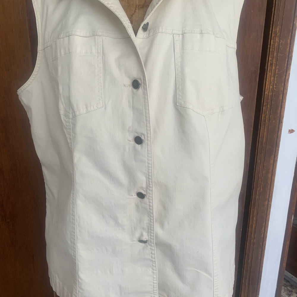 Chico’s cotton vest- off white, size 3.